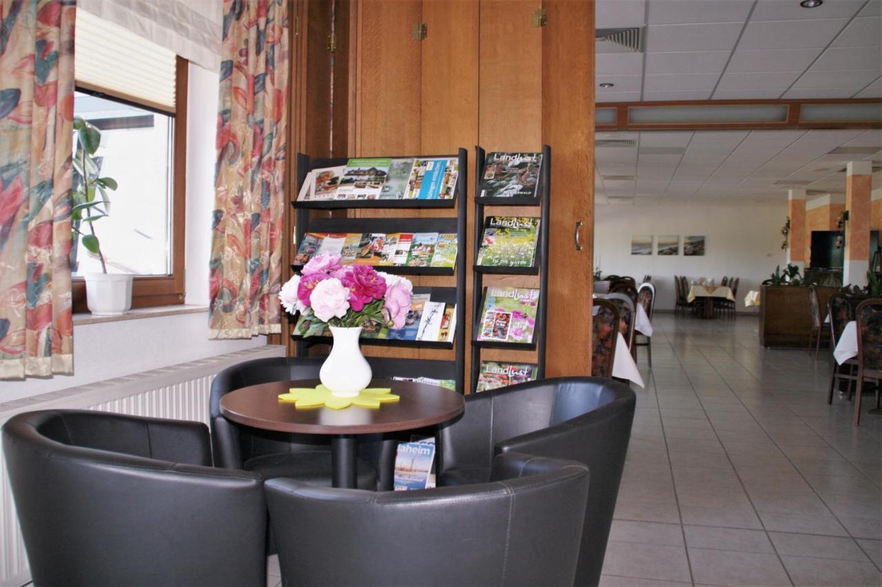 Hotel Waldschloesschen Dankmarshausen Bagian luar foto