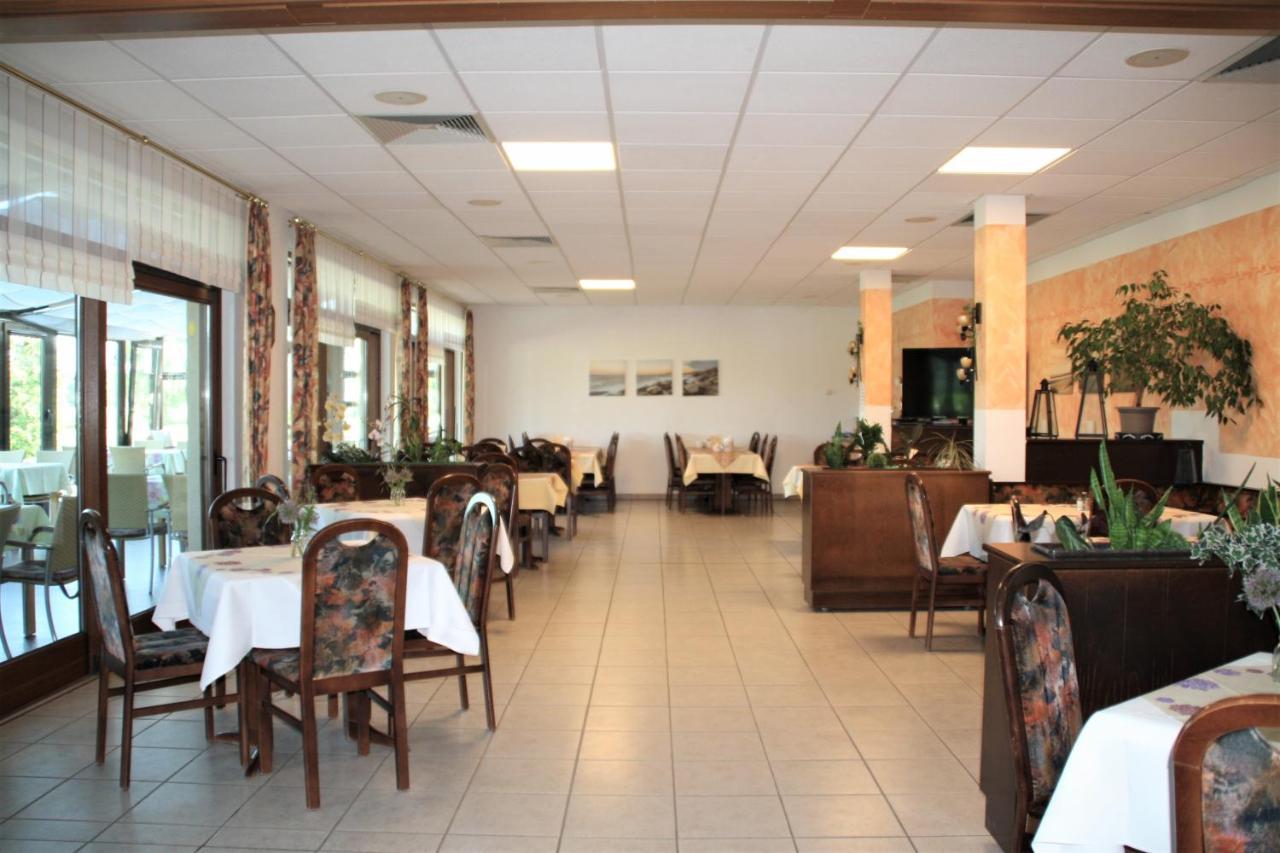 Hotel Waldschloesschen Dankmarshausen Bagian luar foto